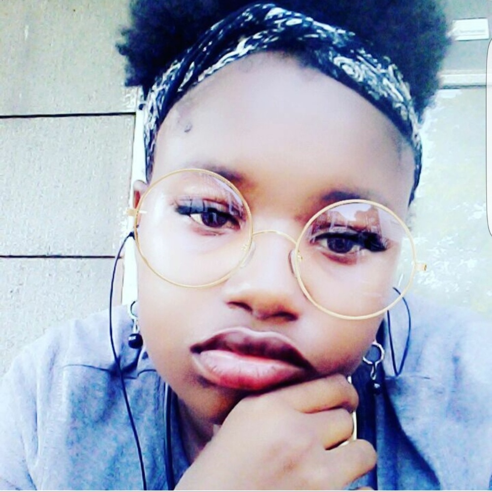 Meet your Posher, Lanise